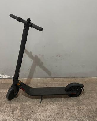 Ninebot KickScooter E25A