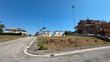 Esclusivo Lotto Edificabile in Zona Villa Eugenia
