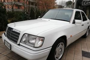 MERCEDES Serie 200-280(W123) - 1995