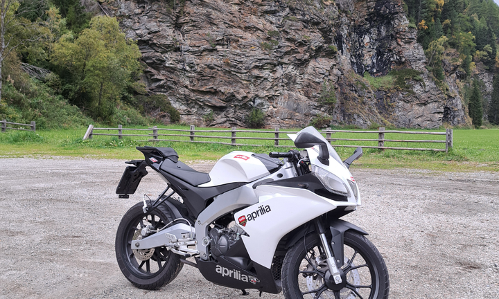 Aprilia rs4 125