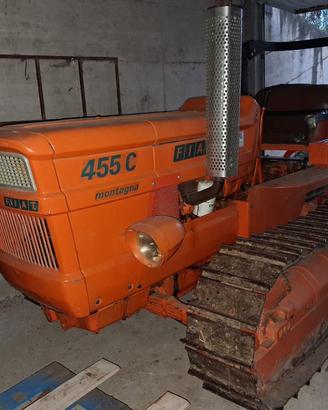 Trattore agricolo a cingoli FIAT 455 C montagna