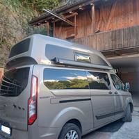 Ford Nugget Plus con tetto alto