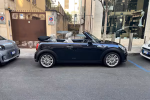 Mini cooper cabrio 1500 turbo