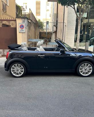 Mini cooper cabrio 1500 turbo
