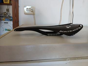 sella bici corsa totalmente in carbonio 