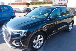 Audi Q3 35 2.0 tdi Business s-tronic