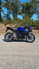 Yamaha YZF-R125 (2023)