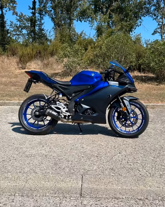 Yamaha YZF-R125 (2023)