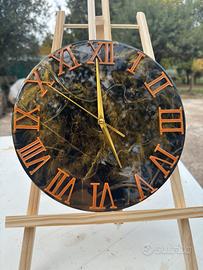 Orologio in resina con base in legno 25cm