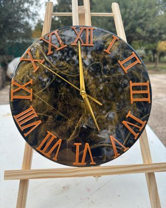 Orologio in resina con base in legno 25cm