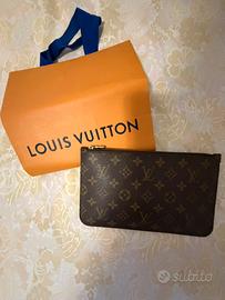 Pochette Louis Vuitton