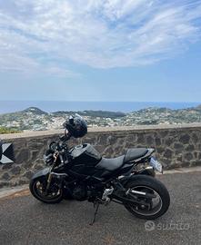 Suzuki Gsr 750