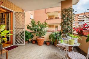 Eur Torrino - Viale della Grande Muraglia - Quadri