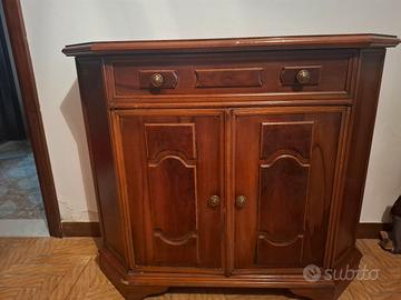 piccola credenza