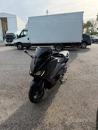 Tmax 560 2021