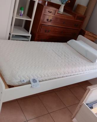 Letto, materasso, cuscino
