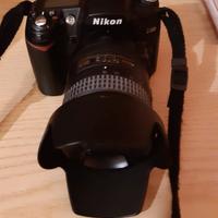Nikon D90 + obiettivo 18-200
