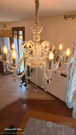 Lampadario elegante a 8 bracci con pendenti