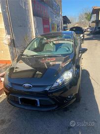 Ford fiesta 1.2 benzina/gpl