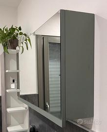 Specchio contenitore bagno