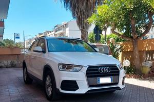Audi Q3 2.0 TDI 150CV Business