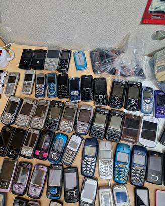 nokia motorola etc 10 euro al pezzo