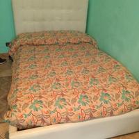 Letto a contenitore da una piazza e mezza