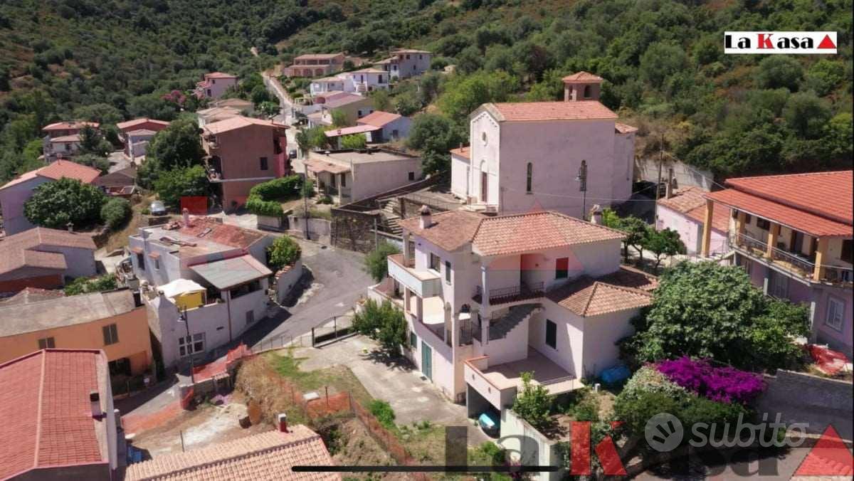 Casa singola con vista mare composta da 2 trilocal - Vista 3