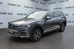 VOLKSWAGEN Touareg III 2018 - Touareg 3.0 V U33173