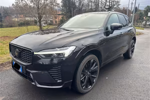 Volvo XC 60 T6 Plug-in hybrid Ultra Dark - 2025