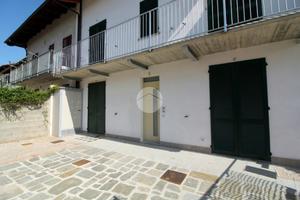 2 LOCALI A MONTICELLO D'ALBA