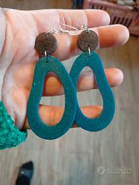 orecchini in resina
