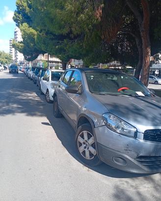 Nissan Qashqai leggi bene