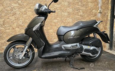 Aprilia Scarabeo 500 Light ie