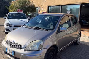 Toyota Yaris 1.4 tdi D-4D cat 5 porte Sol
