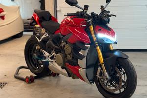 Ducati Streetfighter V4S