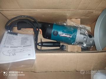 smerigliatrice Makita 9069 + disco
