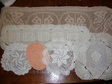 Lotto centro tavola centrini uncinetto