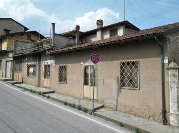 CASA SEMINDIPENDENTE A BUSCA