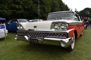 Ford Fairlane