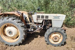 Trattore Lamborghini R235DT