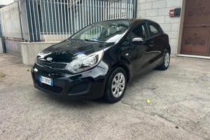 KIA Rio 1.1 CRDi 5p. Cool