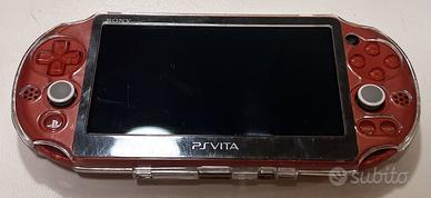 PS Vita Slim rossa 2000 + adattatore SD2Vita
