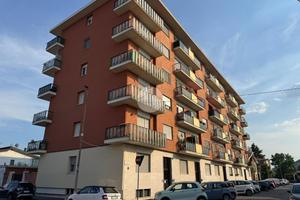 3 LOCALI A SETTIMO TORINESE