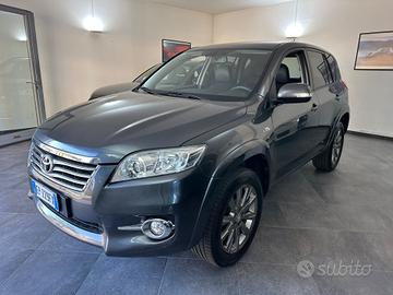 Toyota RAV 4 RAV4 Crossover 2.2 D-4D 150 CV Lounge