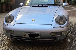 Porsche 911 versione 993 cabrio carrera 4