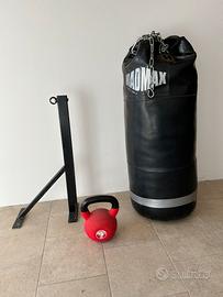 Sacco box 40kg+staffa muro