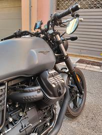 Moto Guzzi V7 III Stone