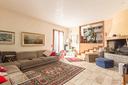 villa-di-419-m²-con-piu-di-5-locali-e-box-auto-dop