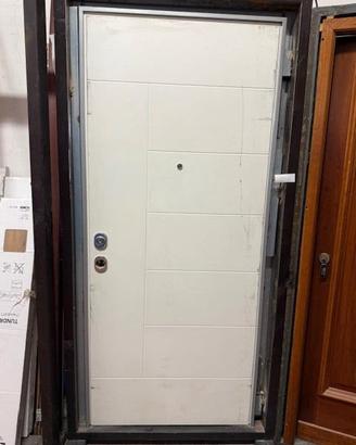 Stock Porte Blindate Outlet: Risparmio fino al 50%